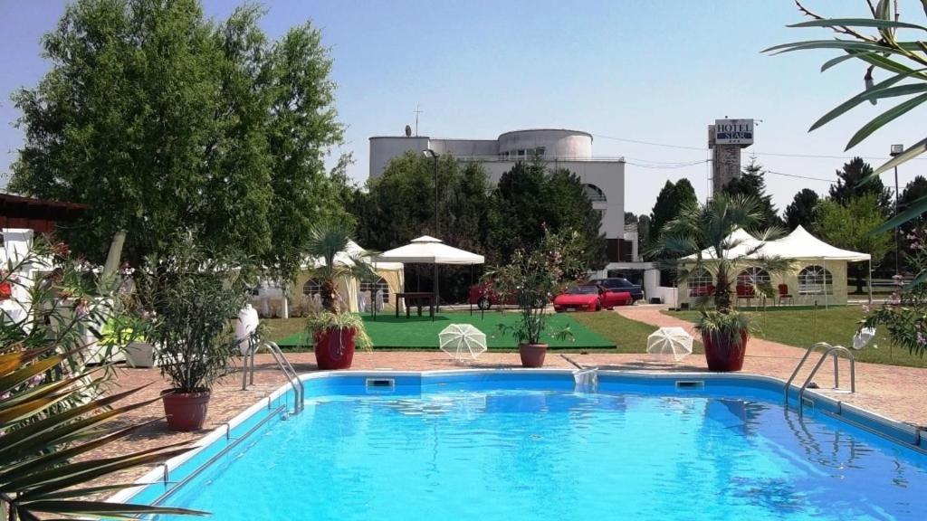 Hotel Star Piteşti Dış mekan fotoğraf